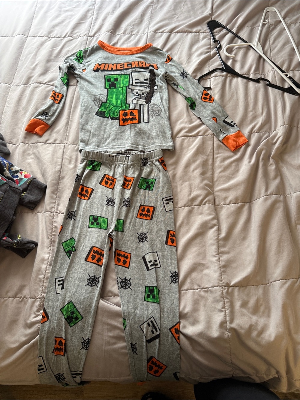 Minecraft Kids Gray, Green & Orange Pajama Set